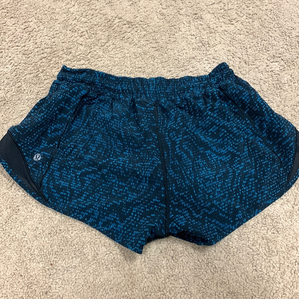EUC Lululemon shorts size 6